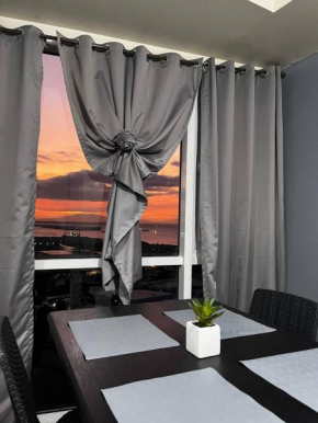Deluxe Room Breeze Residences